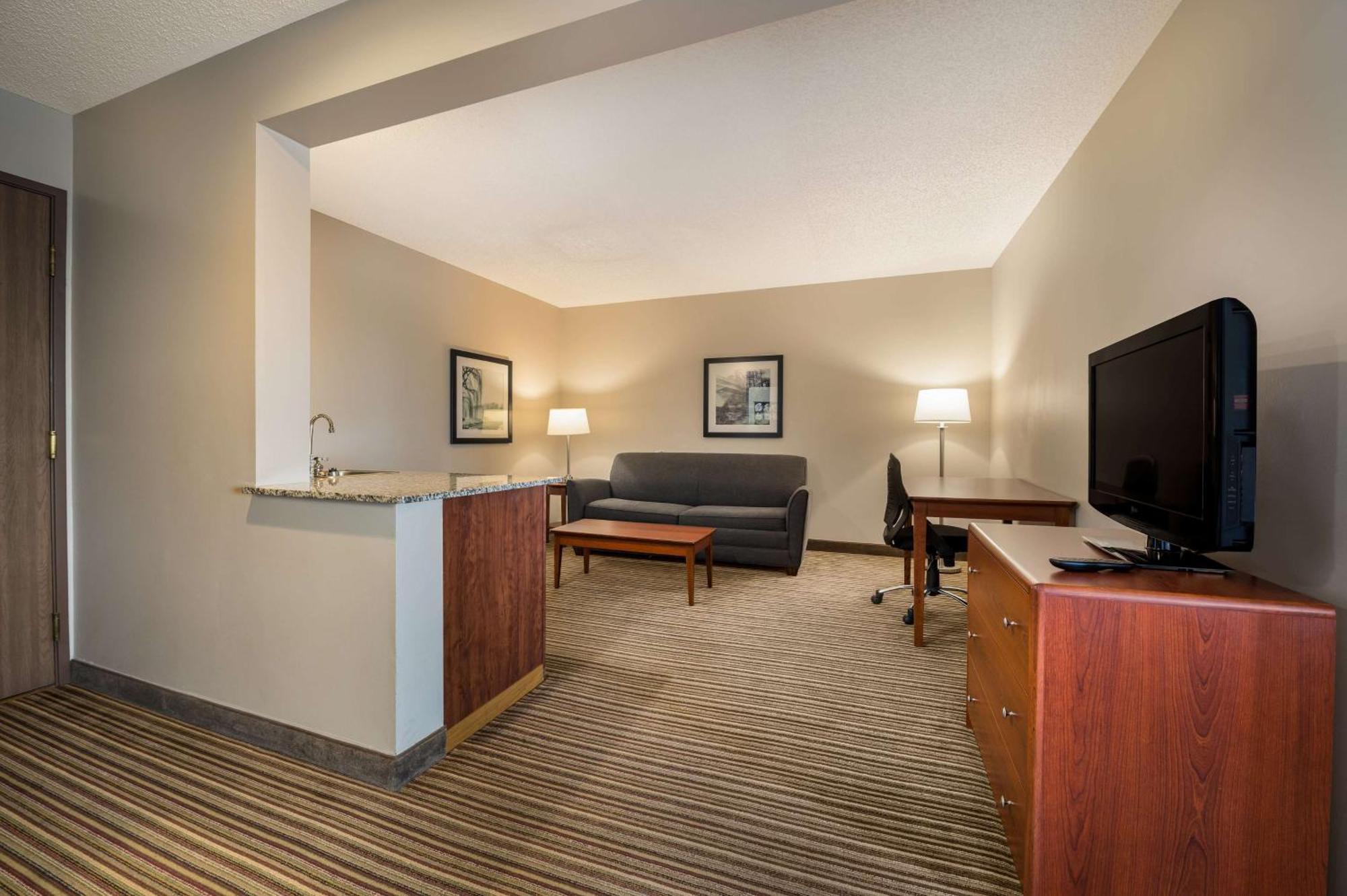 Western Park Oasis Hotel 3*
